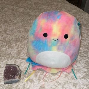 Janet the jellyfish squishmallow
